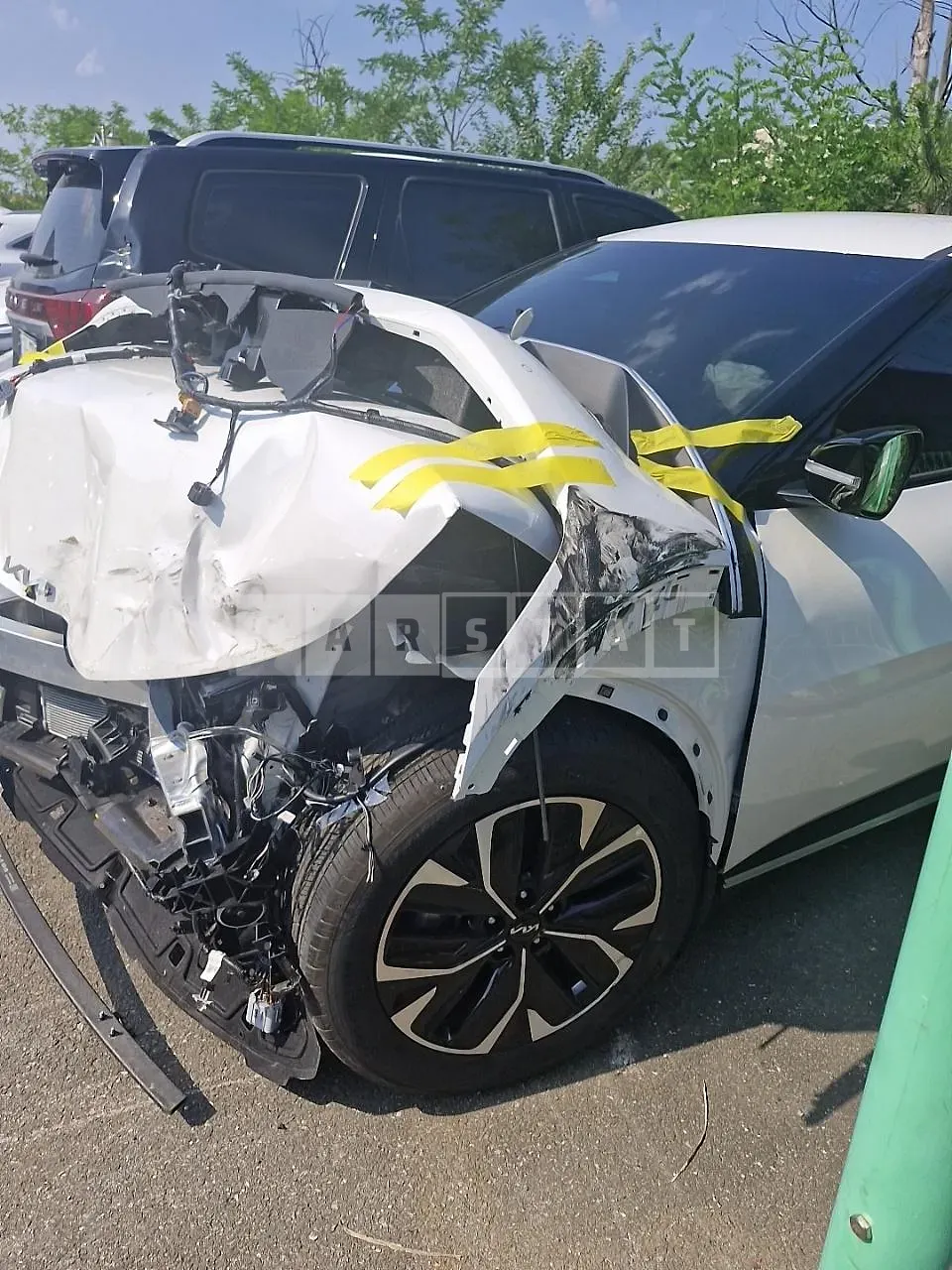 Photo 2 of 13: 2024 Kia EV6, VIN KNAC281AFRA208187 — Korean insurance auction