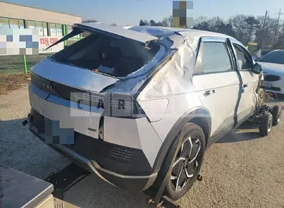Photo 1 of 29: 2021 Hyundai IONIQ 5 — Korean insurance auction