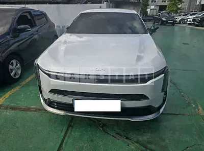 Photo 1 of 17: 2025 Kia K8 — Korean insurance auction