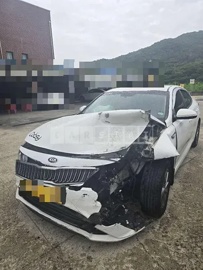 Photo 1 of 5: 2019 Kia K5 LPG — Korean insurance auction