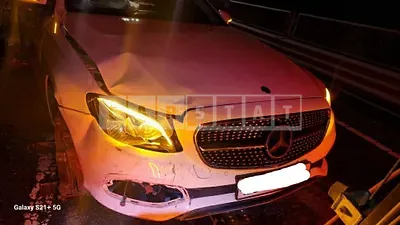 Photo 1 of 21: 2017 Mercedes-Benz E220d, VIN WDDZF0EB6HA065267 — Korean insurance auction