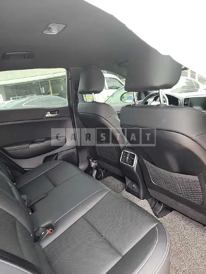 Photo 2 of 15: 2020 Kia Sportage — Korean insurance auction
