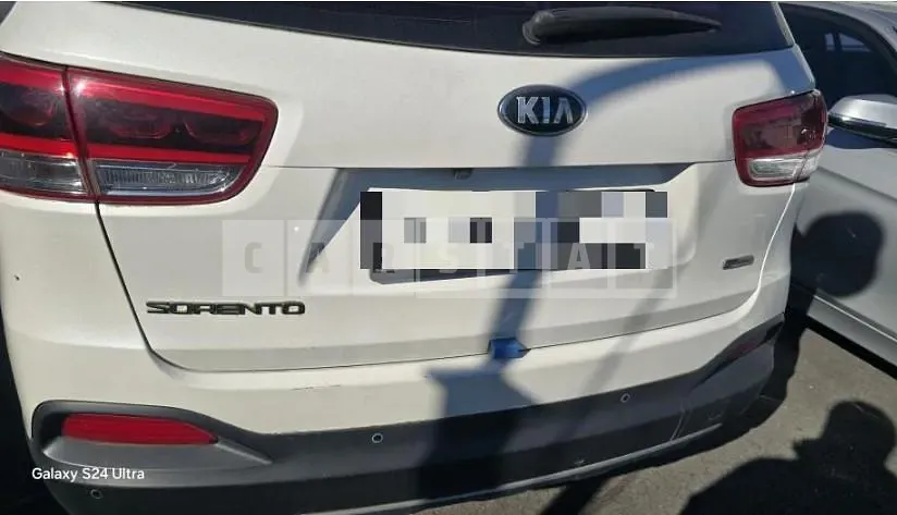 Photo 2 of 20: 2017 Kia Sorento — Korean insurance auction