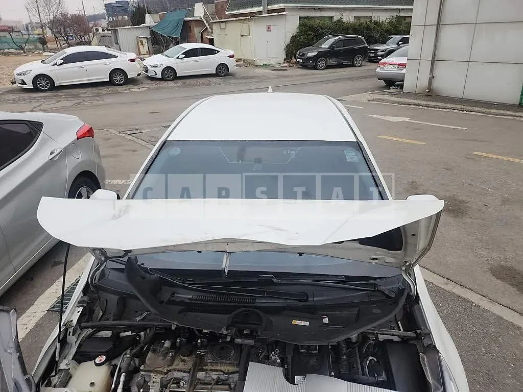 Photo 2 of 27: 2019 Toyota Prius 2WD, VIN JTDKARFU0K3092197 — Korean insurance auction