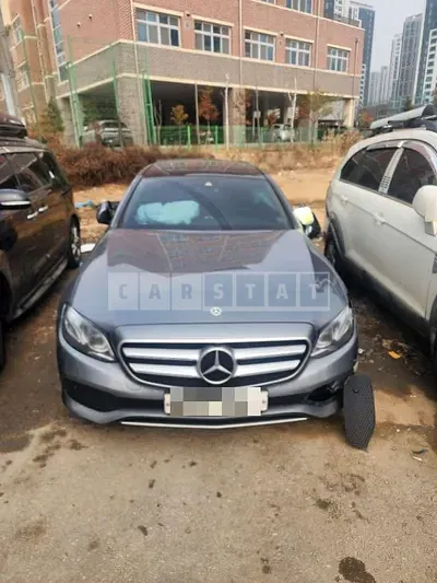 Photo 1 of 5: 2016 Mercedes-Benz E300 — Korean insurance auction