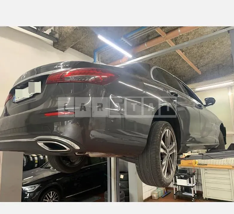 Photo 2 of 34: 2021 Mercedes-Benz E350 4Matic — Korean insurance auction