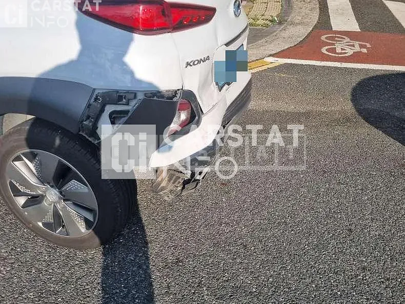 Photo 2 of 7: 2019 Hyundai Kona Electric, VIN KMHK381GFKU026901 — Korean insurance auction