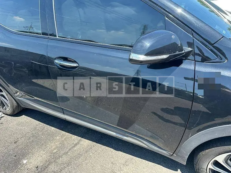 Photo 2 of 36: 2022 Chevrolet Volt Electric Car, VIN 1G1F66S01N4114381 — Korean insurance auction