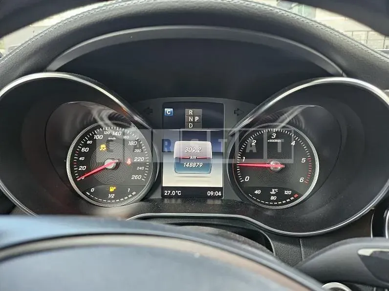 Photo 2 of 21: 2017 Mercedes-Benz GLC220 d 4Matic — Korean insurance auction
