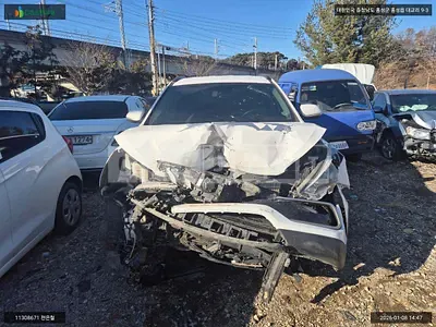 Photo 1 of 13: 2016 Hyundai Santa Fe, VIN KMHSW81UBGU615631 — Korean insurance auction