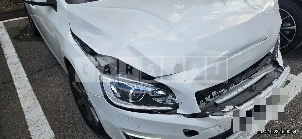 Photo 2 of 12: 2017 Volvo S60D3 — Korean insurance auction