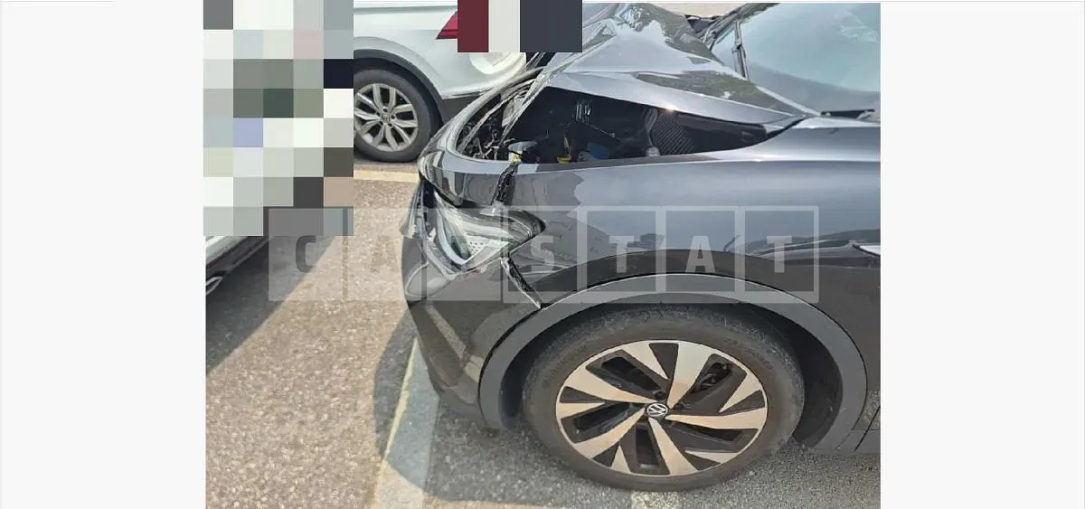Photo 2 of 24: 2022 Volkswagen ID.4 Pro — Korean insurance auction