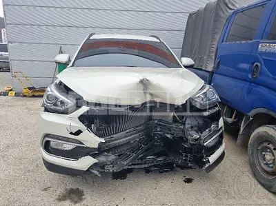 Photo 1 of 9: 2016 Hyundai Santa Fe, VIN KMHSW81UBGU550731 — Korean insurance auction