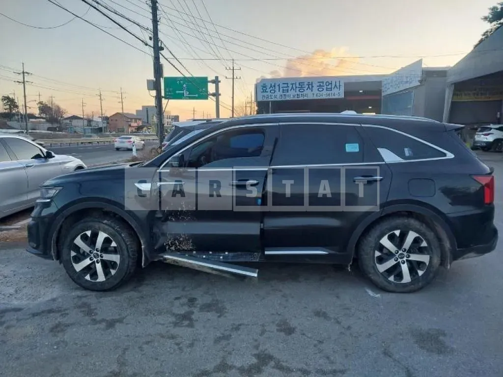 Photo 2 of 50: 2021 Kia Sorento — Korean insurance auction