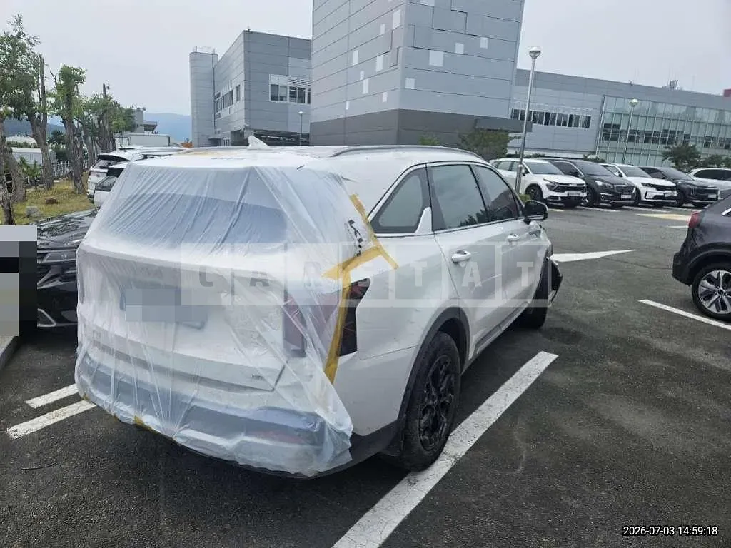 Photo 2 of 22: 2026 Kia Sorento 1.6 (Hybrid) — Korean insurance auction