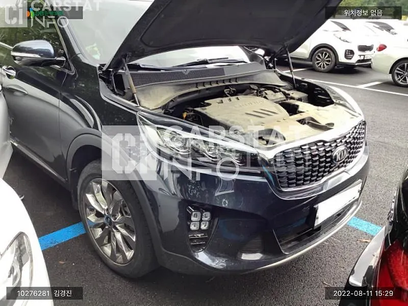 Photo 2 of 11: 2018 Kia Sorento, VIN KNAPS81BDKA521130 — Korean insurance auction
