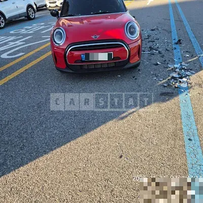 Photo 1 of 4: 2021 MINI Cooper — Korean insurance auction