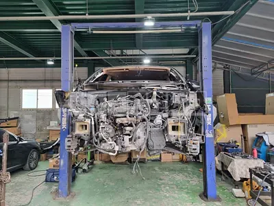 Photo 1 of 26: 2016 Kia Carnival, VIN KNAMB81ABGS202107 — Korean insurance auction