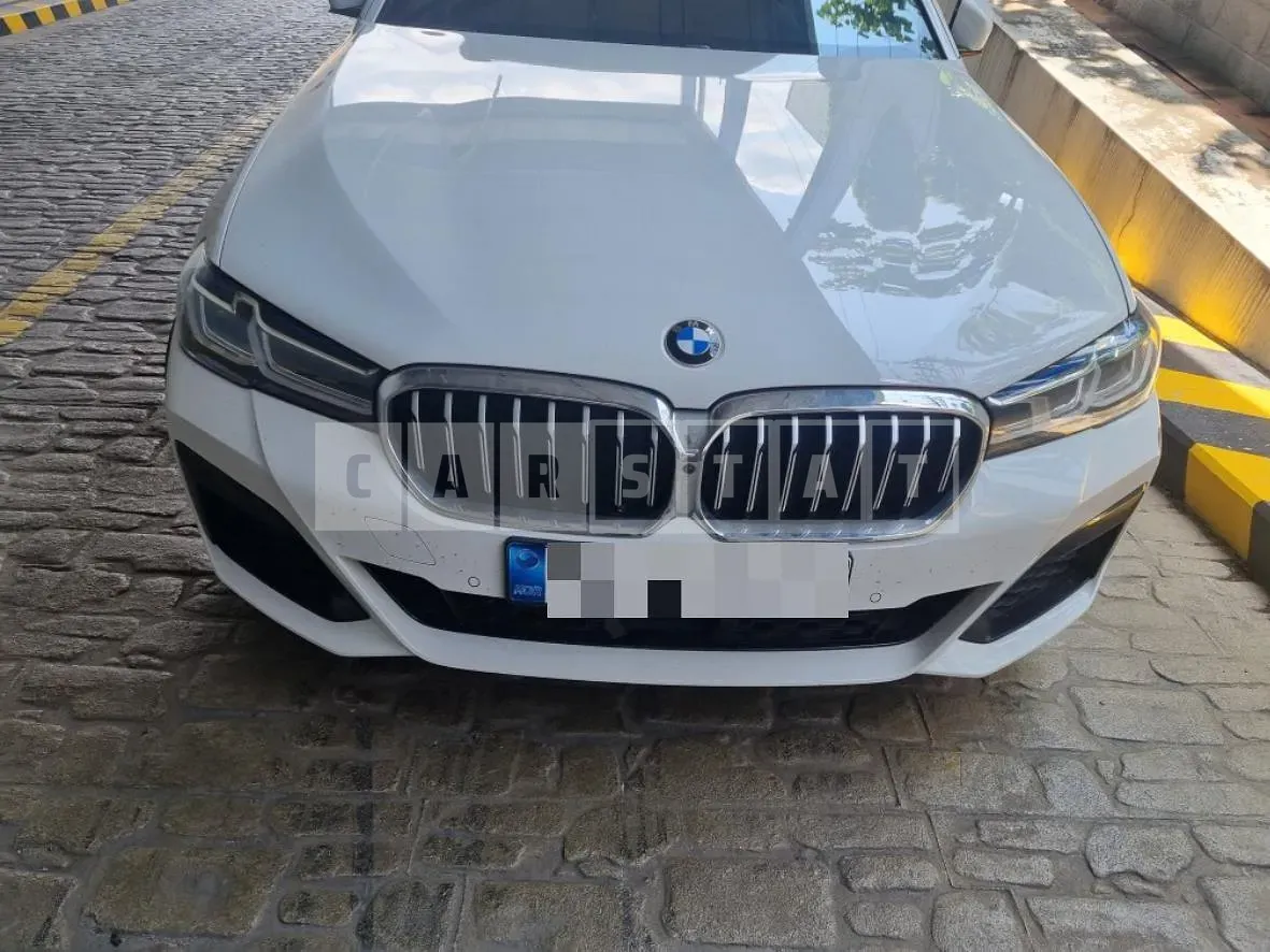Photo 2 of 3: 2021 BMW (parts) 530e Light — Korean insurance auction