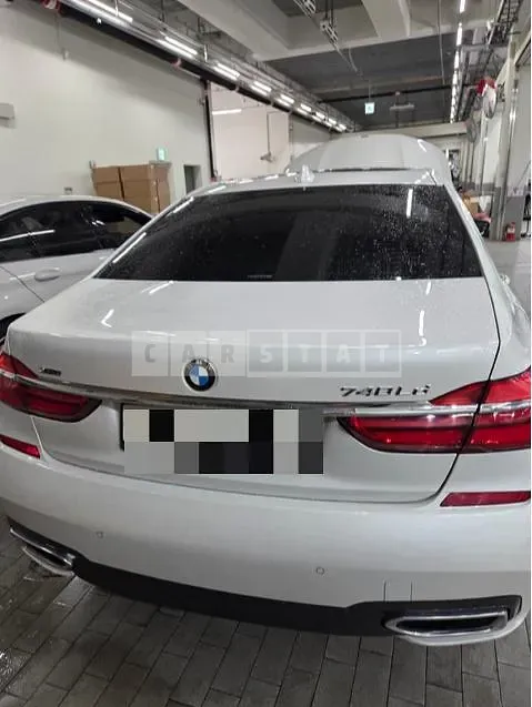 Photo 2 of 10: 2017 BMW 740Ld xDrive — Korean insurance auction