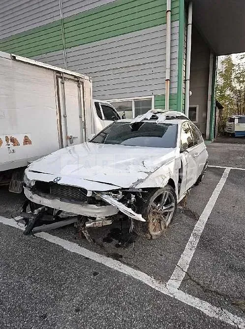 Photo 2 of 20: 2017 BMW 320d — Korean insurance auction