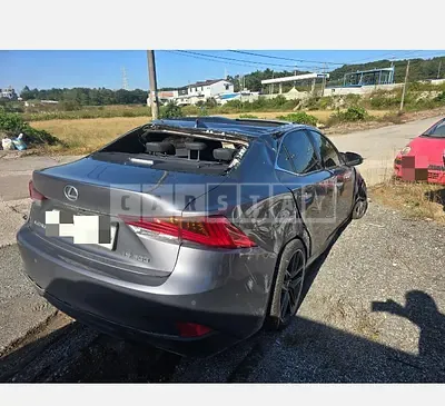 Photo 1 of 23: 2017 Lexus IS300, VIN JTHBA5D24J5065421 — Korean insurance auction