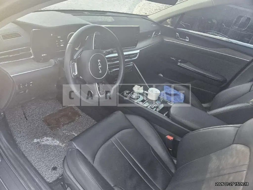 Photo 2 of 18: 2021 Kia K5 — Korean insurance auction