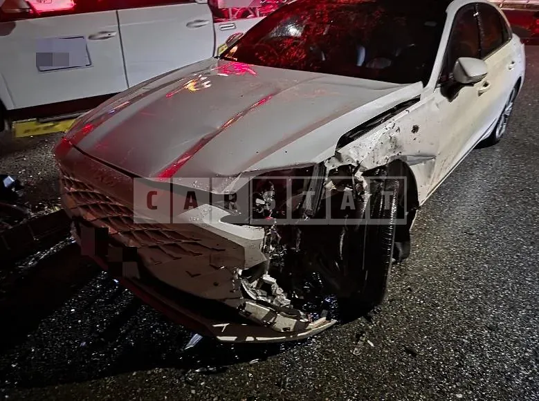 Photo 2 of 4: 2021 Kia K8 Hybrid — Korean insurance auction