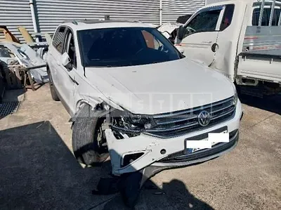 Photo 1 of 12: 2021 Volkswagen Tiguan 2.0 TDI, VIN WVGZZZ5NZMW543405 — Korean insurance auction