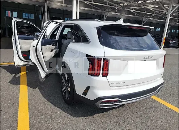 Photo 2 of 18: 2023 Kia Sorento — Korean insurance auction