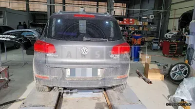 Photo 1 of 32: 2016 Volkswagen Tiguan 2.0 TDI BMT, VIN WVGZZZ5NZGW550129 — Korean insurance auction