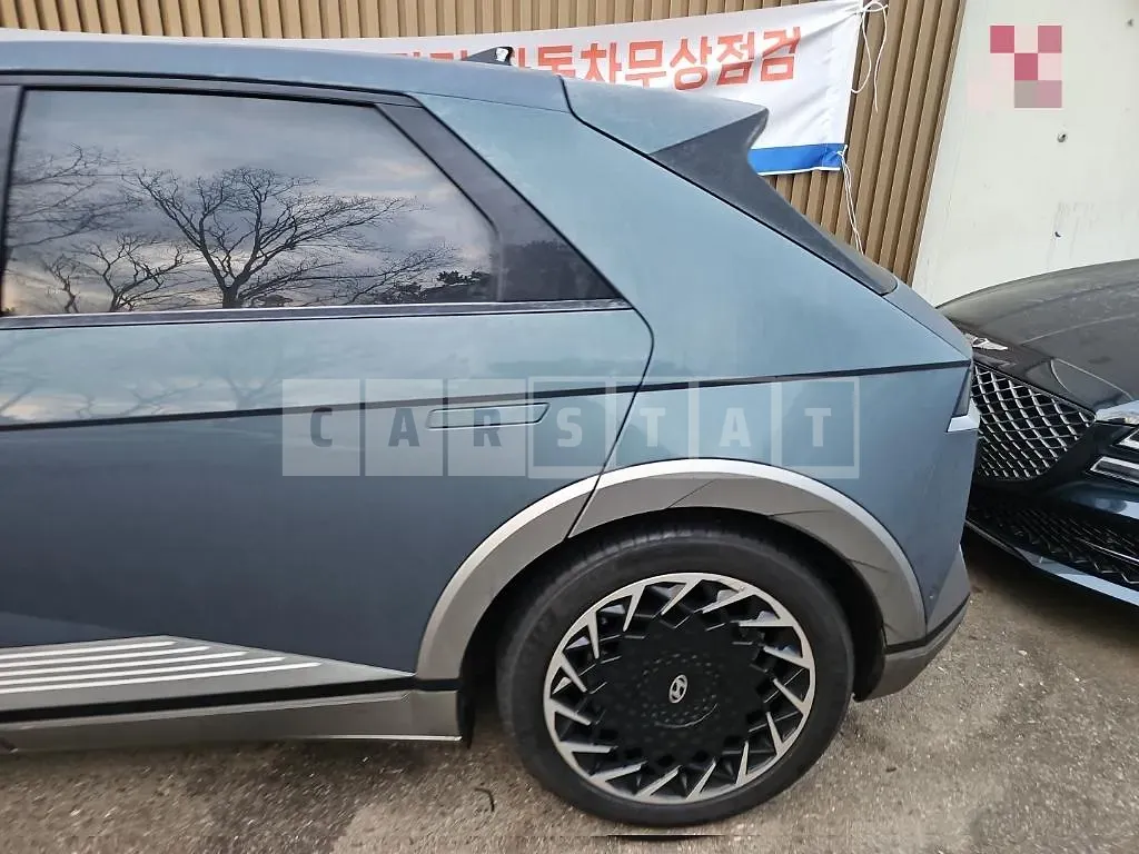 Photo 2 of 54: 2021 Hyundai IONIQ 5 Electric Car, VIN KMHKR81AFNU053247 — Korean insurance auction