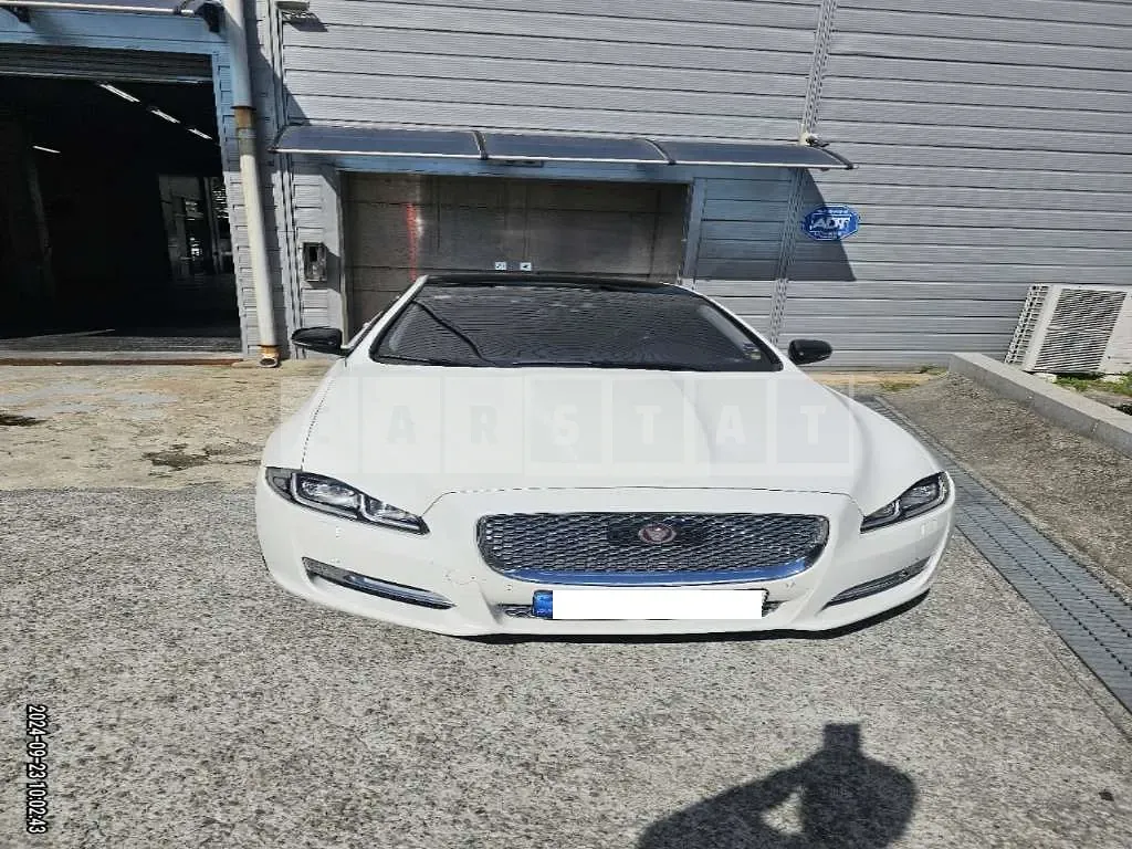Photo 2 of 50: 2019 Jaguar XJ 3.0d — Korean insurance auction