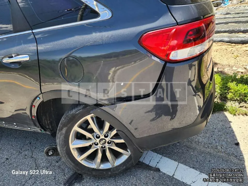 Photo 2 of 15: 2015 Kia Sorento — Korean insurance auction