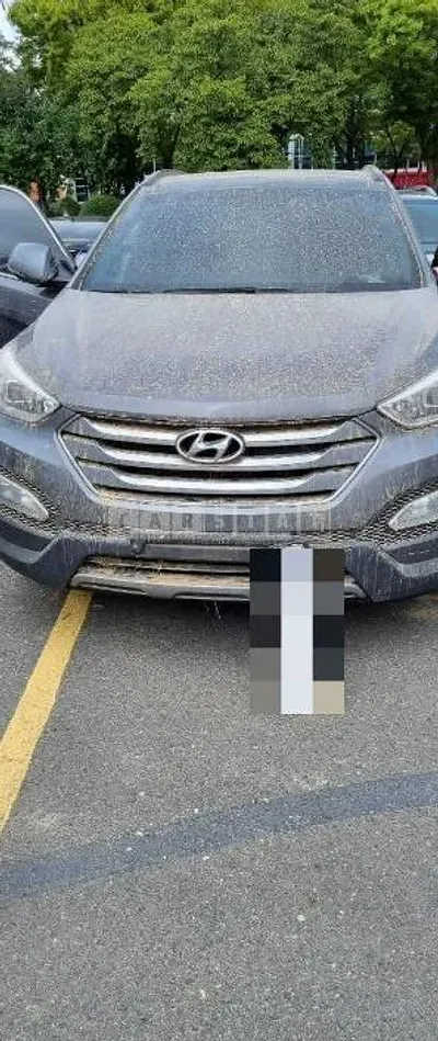 Photo 1 of 5: 2015 Hyundai Calm Santa Fe 2.0 — Korean insurance auction