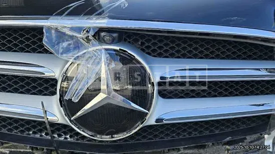 Photo 2 of 16: 2023 Mercedes-Benz E300 e 4Matic, VIN W1KZF5EBXPB145600 — Korean insurance auction