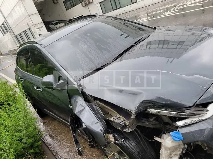 Photo 2 of 19: 2019 Hyundai Kona Electric — Korean insurance auction