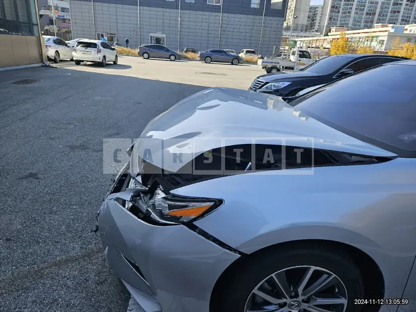 Photo 2 of 14: 2018 Lexus ES300h — Korean insurance auction