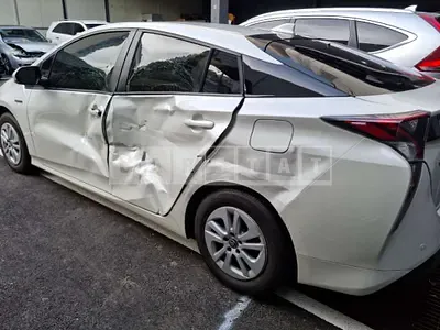Photo 1 of 28: 2018 Toyota Prius, VIN JTDKBRFU1J3080555 — Korean insurance auction