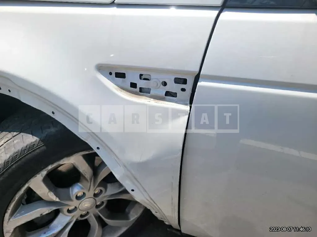Photo 2 of 32: 2018 Land Rover Discovery Sports 2.0d, VIN SALCA2BN8JH765824 — Korean insurance auction