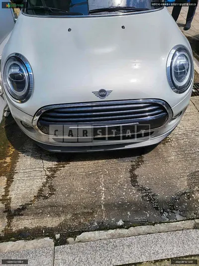 Photo 1 of 19: 2021 MINI Cooper, VIN WMWXR7100M2N44761 — Korean insurance auction