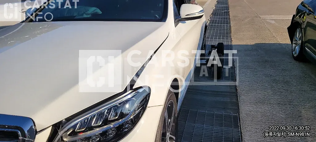 Photo 2 of 33: 2019 Mercedes-Benz C220 d 4Matic — Korean insurance auction
