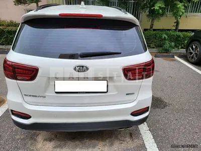 Photo 1 of 17: 2019 Kia Sorento, VIN KNAPK81BBKA485133 — Korean insurance auction