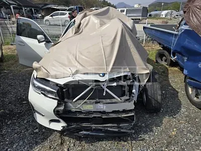 Photo 1 of 9: 2021 BMW 320d — Korean insurance auction