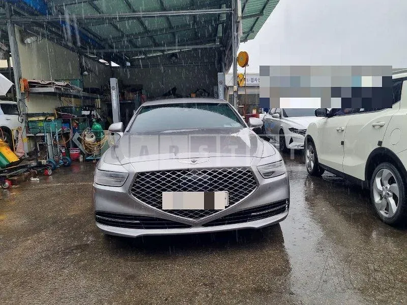 Photo 2 of 15: 2021 Genesis G90, VIN KMHG241DDMU092943 — Korean insurance auction