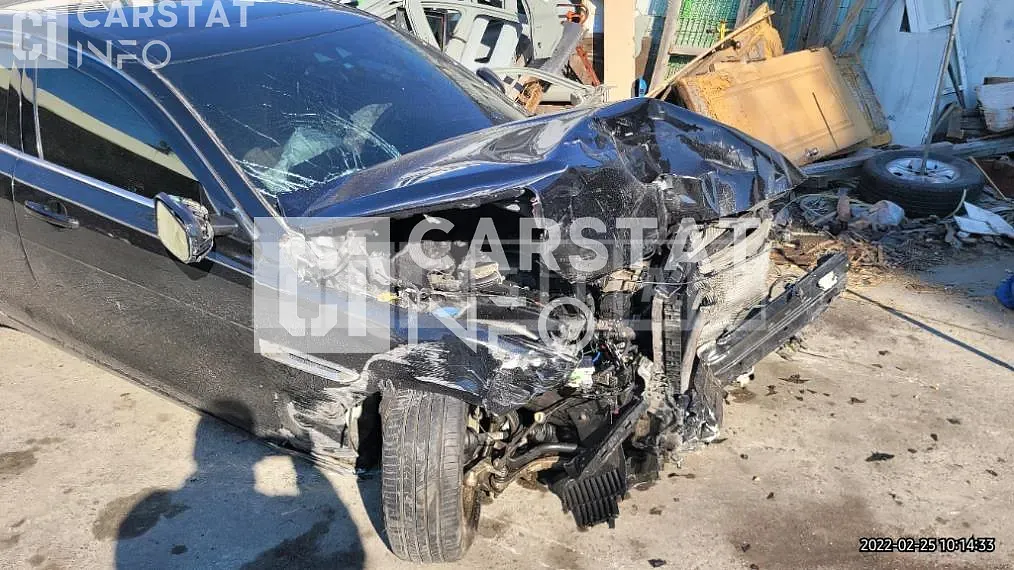 Photo 2 of 15: 2018 Jaguar XE 20d, VIN SAJAA4BN4JCP38645 — Korean insurance auction