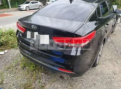 Photo 1 of 12: 2017 Kia K5 — Korean insurance auction