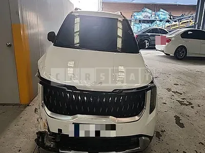 Photo 1 of 43: 2023 Kia Carnival Hybrid, VIN KNANE81ABRS000869 — Korean insurance auction