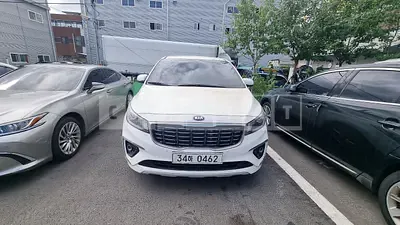 Photo 1 of 10: 2019 Kia Carnival, VIN KNAMC81ABKS607804 — Korean insurance auction