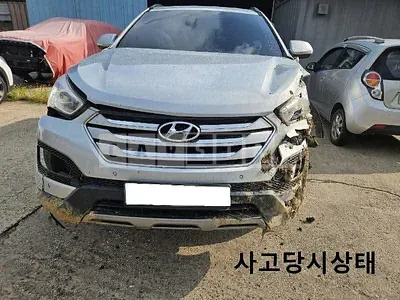 Photo 1 of 22: 2015 Hyundai Santa Fe, VIN KMHSW81XDFU458968 — Korean insurance auction